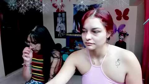 Alahia and Marilyn online show from December 2025 02:02:02 PM