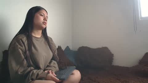 Snapshot of saraandthomas chatting on February 2025 10:00:02 PM sara and thomas online show from February 2025 10:00:02 PM