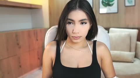 Sara Belmont online show from September 2025 12:09:02 PM