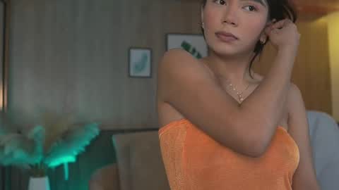 Sara Belmont online show from October 2025 12:25:01 PM