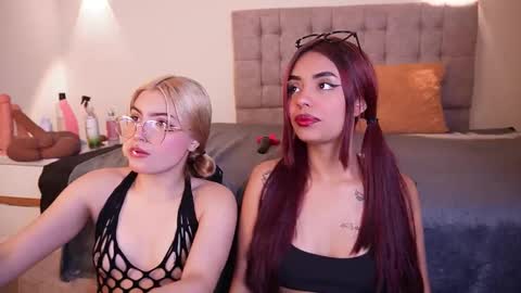 Snapshot of sarabenedetti chatting on October 2025 04:58:01 AM Sara online show from October 2025 04:58:01 AM