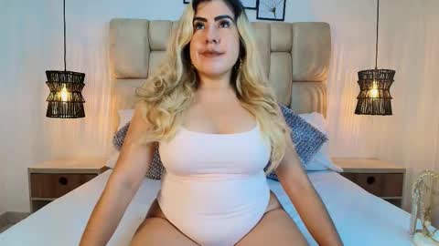 Snapshot of sarablonde_t chatting on March 2026 07:08:02 PM sarablonde_t online show from March 2026 07:08:02 PM