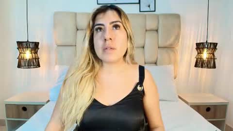 sarablonde_t online show from July 2026 07:56:02 PM
