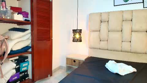 sarablonde_t online show from August 2026 07:06:01 PM