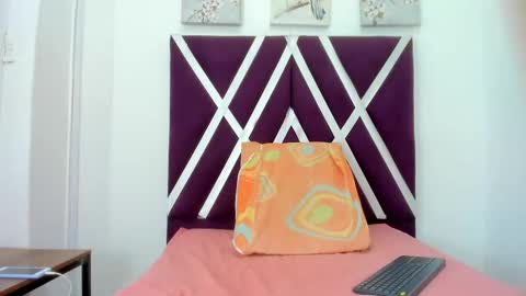 Snapshot of saracardona_1 chatting on September 2025 07:41:02 PM Sara Cardona online show from September 2025 07:41:02 PM