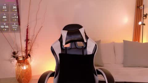 sara cavali online show from May 2026 07:22:02 PM