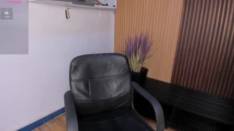 Sara  Everyday From 1430 to 2130 Col Time online show from December 2024 07:48:02 PM