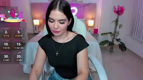 saracruz online show from May 2026 03:24:02 AM