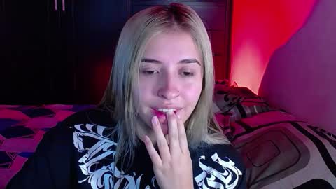 Snapshot of saradiazxxx chatting on March 2026 09:11:02 AM saradiazxxx online show from March 2026 09:11:02 AM