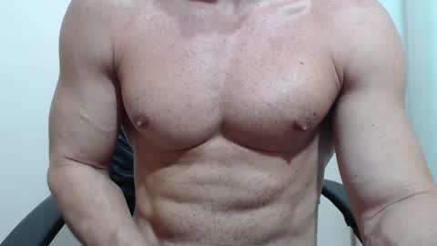 saradorj92 online show from February 2026 01:09:02 AM