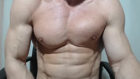 saradorj92 online show from May 2026 08:03:01 PM
