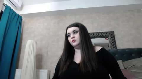 saraelise online show from November 2025 11:02:01 AM