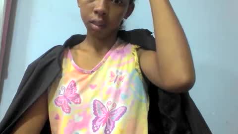 sarah146341 online show from December 2025 06:14:02 PM