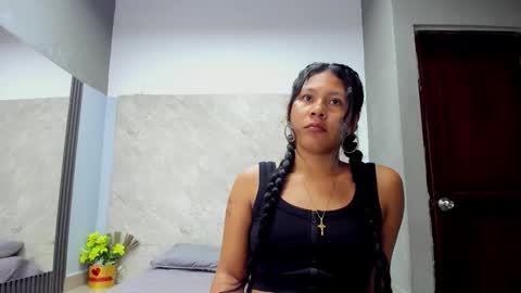 Snapshot of sarah__19 chatting on November 2025 11:55:02 AM Sarah online show from November 2025 11:55:02 AM