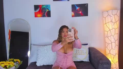 Snapshot of sarah__cinnamon chatting on September 2025 03:46:01 PM sarah cinnamon online show from September 2025 03:46:01 PM