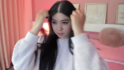 Snapshot of sarah__hills chatting on September 2025 01:56:01 PM sarah__hills online show from September 2025 01:56:01 PM