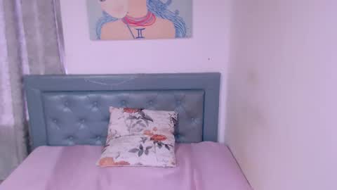 sarah online show from October 2025 06:25:02 PM