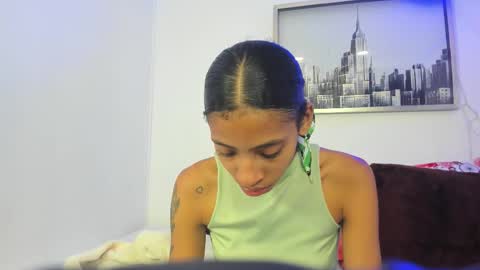 Snapshot of sarah_ashbourne chatting on October 2025 12:03:01 PM sarah_ashbourne online show from October 2025 12:03:01 PM