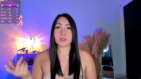 Snapshot of sarah_bali chatting on December 2024 11:47:01 PM Sarah Valkiria IG Sar lanister online show from December 2024 11:47:01 PM