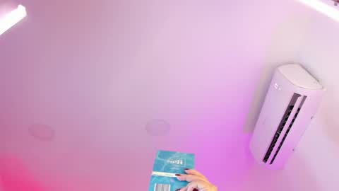 Sarah Bonneth online show from February 2026 11:57:02 AM