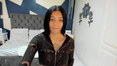 Snapshot of sarah_curtis chatting on January 2026 11:17:01 PM Sarah online show from January 2026 11:17:01 PM