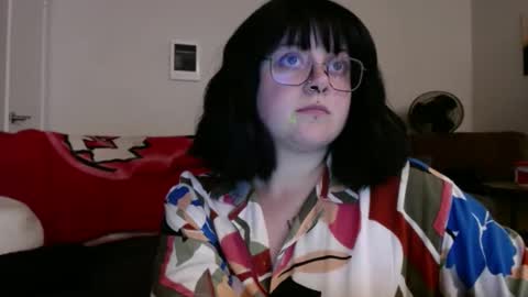 Sarah online show from March 2025 04:08:02 AM