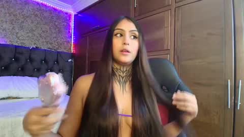 Sarah  online show from February 2026 11:48:02 AM