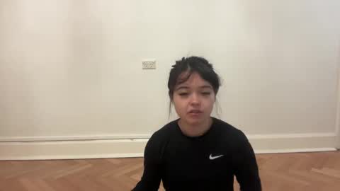 Snapshot of sarah_heart_aus chatting on December 2024 09:51:01 PM Sarah Heart Aus online show from December 2024 09:51:01 PM
