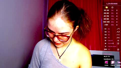 Snapshot of sarah_hs chatting on December 2024 10:56:02 AM Sarah online show from December 2024 10:56:02 AM