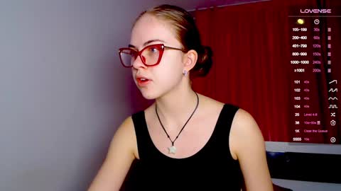 Snapshot of sarah_hs chatting on January 2025 11:54:01 AM Sarah online show from January 2025 11:54:01 AM