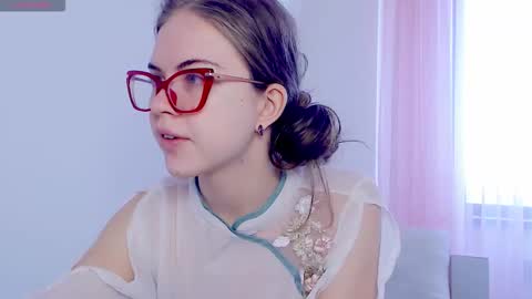 Snapshot of sarah_hs chatting on February 2026 07:49:01 AM Sarah online show from February 2026 07:49:01 AM