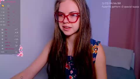 Snapshot of sarah_hs chatting on July 2026 01:30:01 AM Sarah online show from July 2026 01:30:01 AM