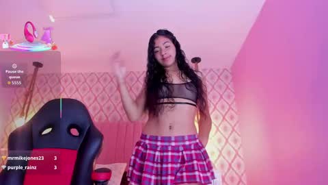 SARAH KEYS  online show from September 2025 03:22:01 AM