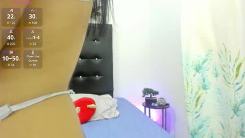 sarah_lowee online show from September 2025 06:13:02 PM