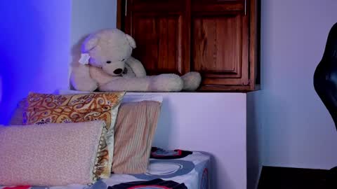 Snapshot of sarah_montale chatting on February 2025 02:44:02 AM Sarah Independent model online show from February 2025 02:44:02 AM