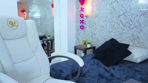 sarah online show from February 2026 12:21:01 PM