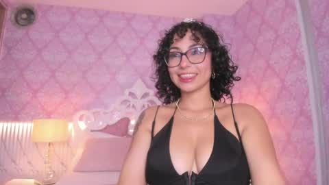 Snapshot of sarah_sluty chatting on May 2026 03:44:02 AM Sarah online show from May 2026 03:44:02 AM