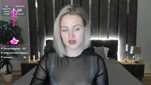 Snapshot of sarah_soul chatting on December 2024 04:42:02 AM Sarah online show from December 2024 04:42:02 AM