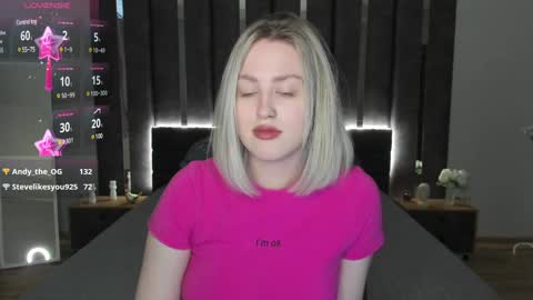 Snapshot of sarah_soul chatting on February 2025 03:43:01 AM Sarah online show from February 2025 03:43:01 AM