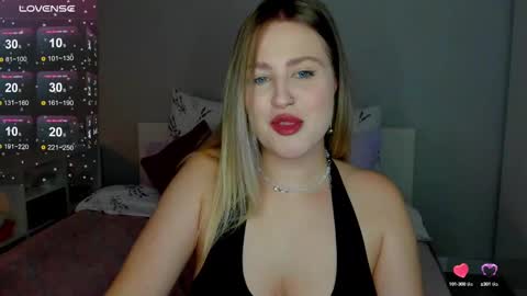 Snapshot of sarah_soul chatting on October 2025 01:01:02 AM Sarah online show from October 2025 01:01:02 AM