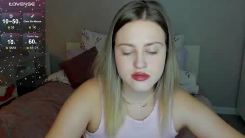 Snapshot of sarah_soul chatting on October 2025 12:08:02 AM Sarah online show from October 2025 12:08:02 AM