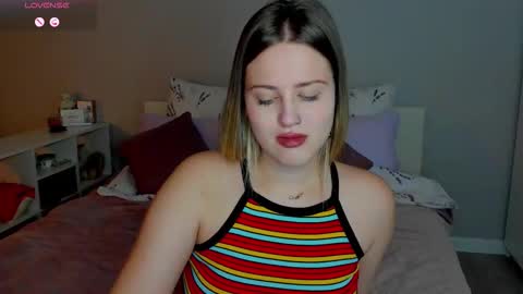 Snapshot of sarah_soul chatting on October 2025 12:14:01 AM Sarah online show from October 2025 12:14:01 AM