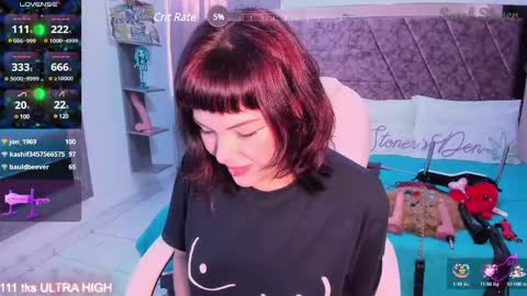 Snapshot of sarah_stoner chatting on February 2025 07:26:01 PM Loren online show from February 2025 07:26:01 PM