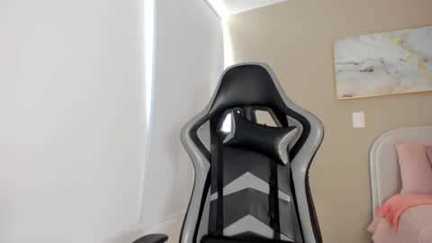 sarahI miss you guys online show from December 2024 03:22:02 PM