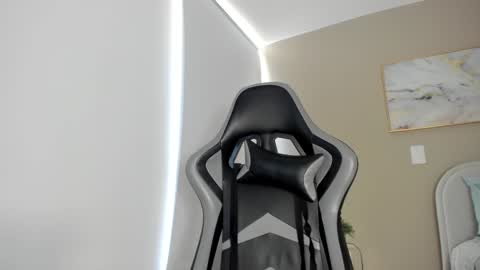 sarahI miss you guys online show from January 2025 03:40:01 PM