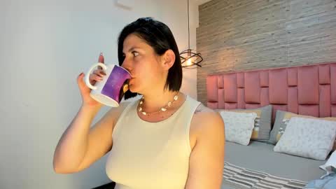 Snapshot of sarahdeyvis chatting on February 2025 07:44:01 PM Sarah Deyvis online show from February 2025 07:44:01 PM