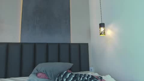 Snapshot of sarahevans__ chatting on March 2025 09:44:02 AM Sarah Evans online show from March 2025 09:44:02 AM