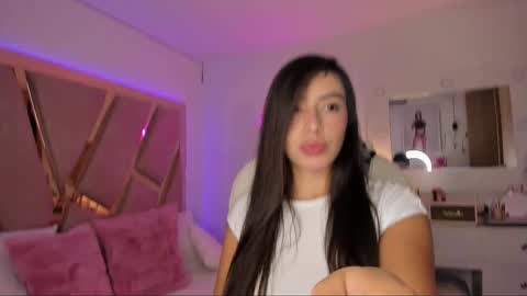 sarahhensoon online show from January 2026 11:19:01 PM