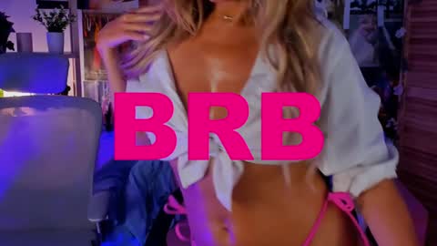 Snapshot of sarahholly chatting on January 2025 11:00:02 AM Divine Sarah NONUDE model online show from January 2025 11:00:02 AM