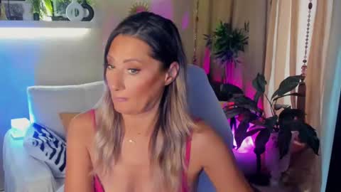 Divine Sarah NONUDE model online show from June 2026 01:56:01 PM